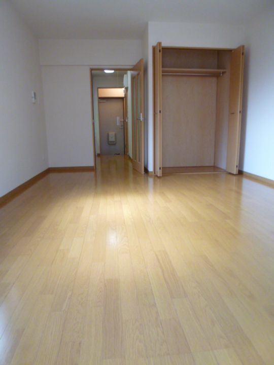 トゥー・ル・モンドの居間