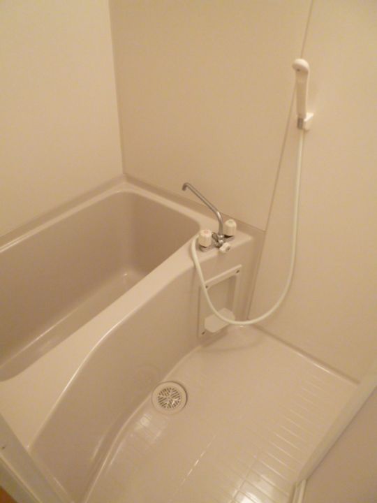 トゥー・ル・モンドの風呂