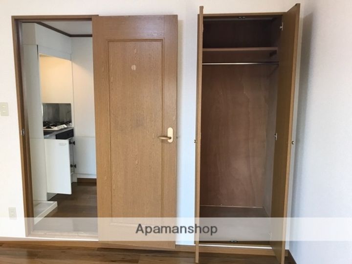 愛知県西春日井郡豊山町大字青山字江川の賃貸アパートの内装