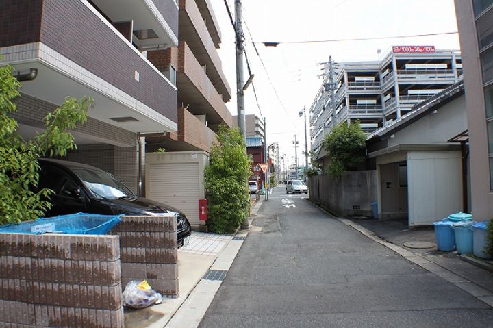 ホワイトピアの周辺