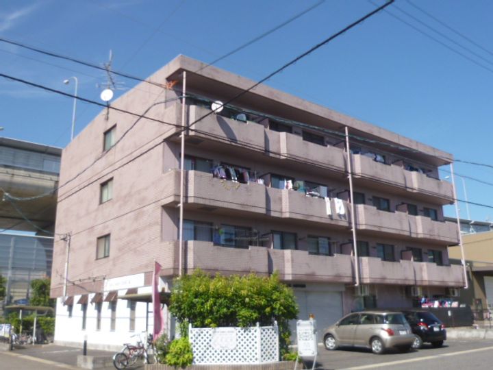 プリミエール長谷川の外観