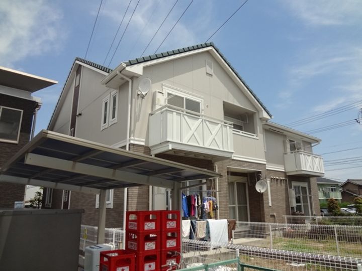 アドバンスの外観