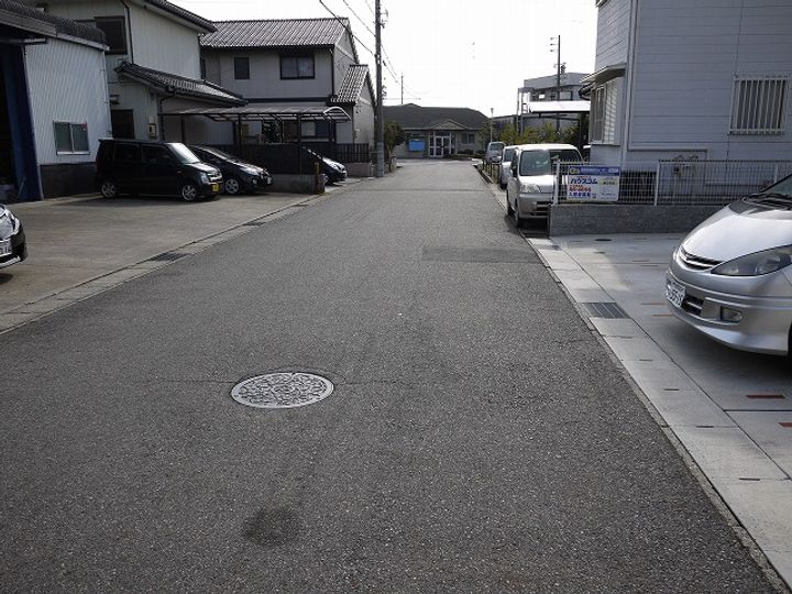 アクシス和宏の周辺