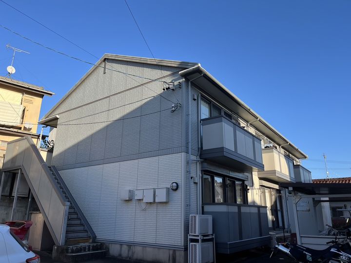 愛知県小牧市小牧5丁目の賃貸アパートの外観