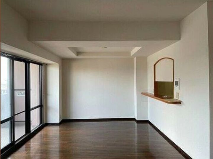 桃花台パークヒルズ五番館の居間