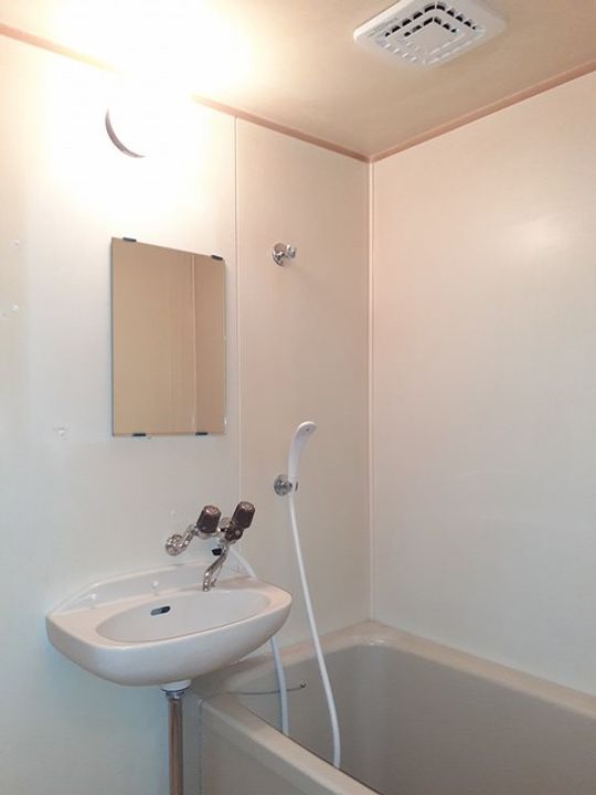 シティハイツ東川Bの風呂