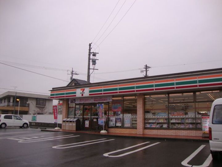 サンパレスⅥの周辺