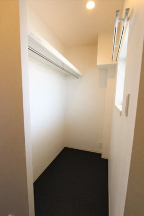 愛知県北名古屋市石橋角畑の賃貸アパートの内装