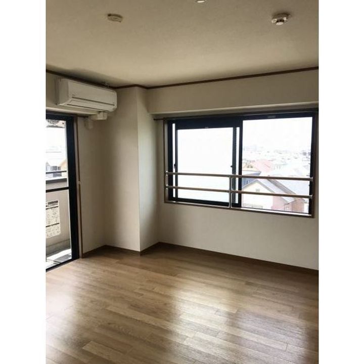 フォンティーヌ徳重のその他画像