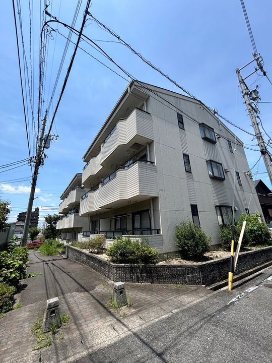 レジデンス香久山の外観