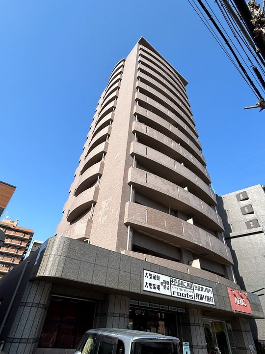 ヒルズ丸和の外観