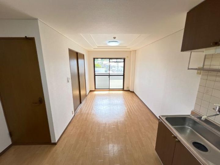 ウェンディAの居間