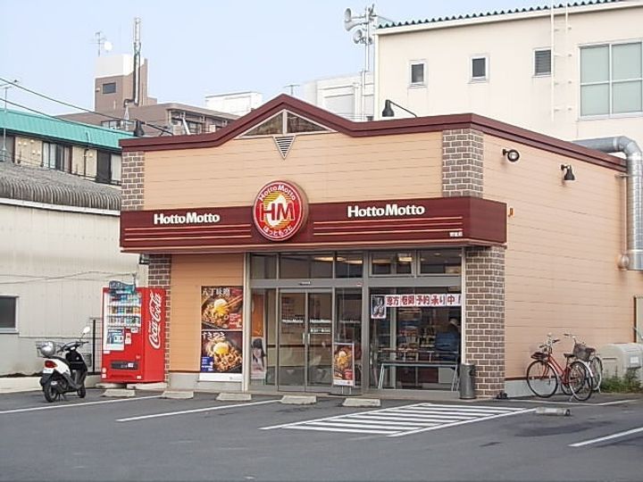 プラシード Bの周辺