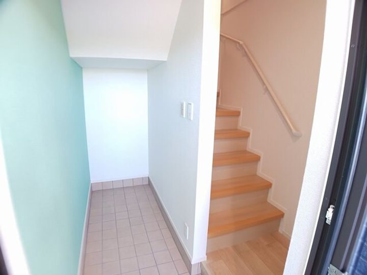 カーサ井の森の玄関