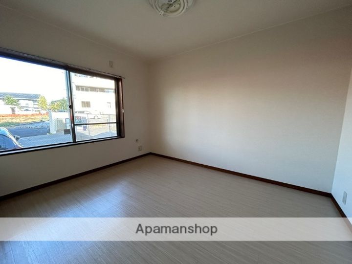 愛知県日進市赤池5丁目の賃貸マンションの内装