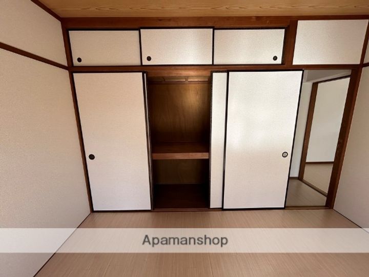 愛知県日進市赤池5丁目の賃貸マンションの内装