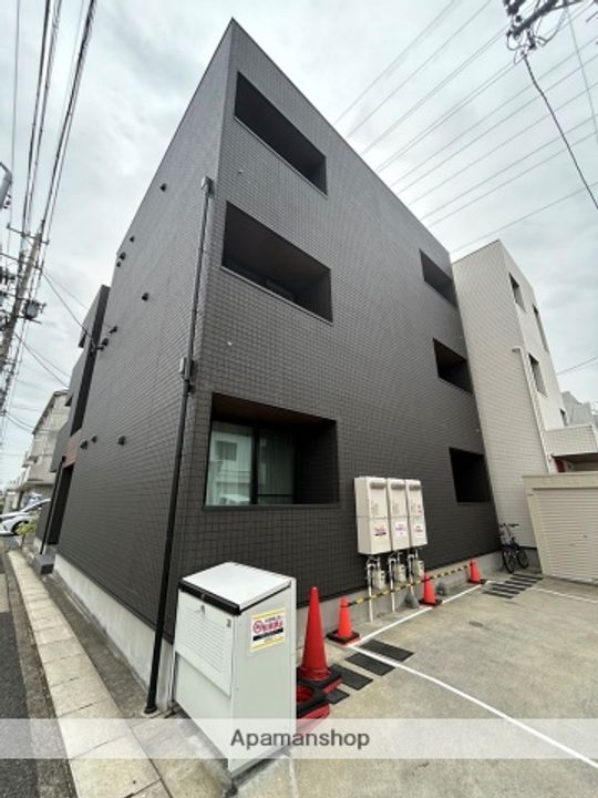 KAMPRADの外観
