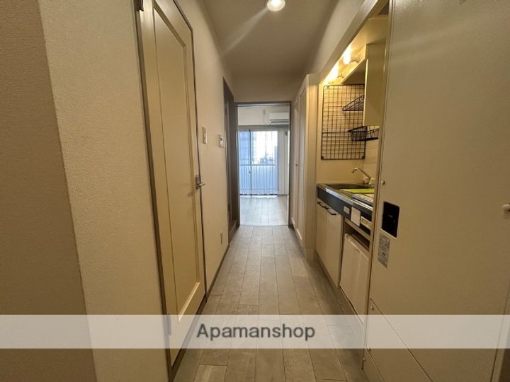 愛知県名古屋市天白区塩釜口2丁目の賃貸マンションの玄関