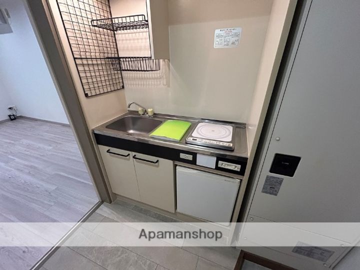 愛知県名古屋市天白区塩釜口2丁目の賃貸マンションのキッチン