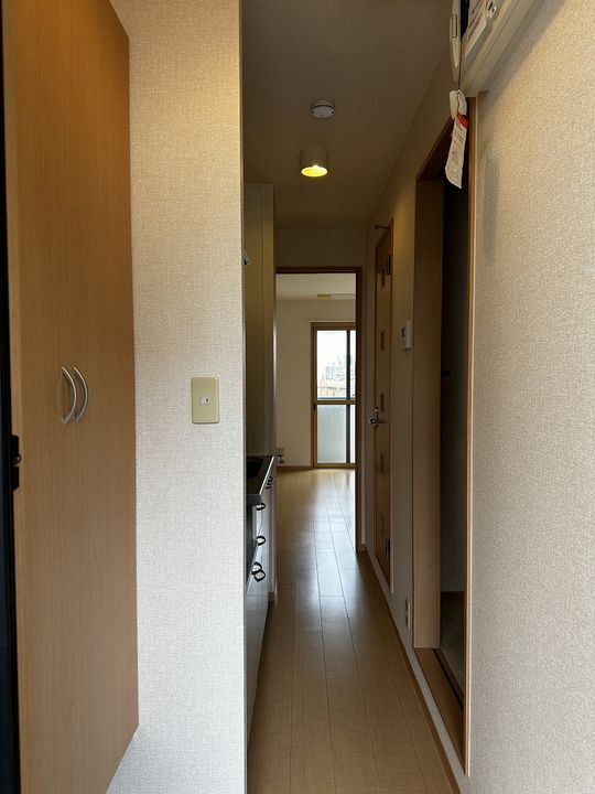 プチメゾン塩釜の玄関