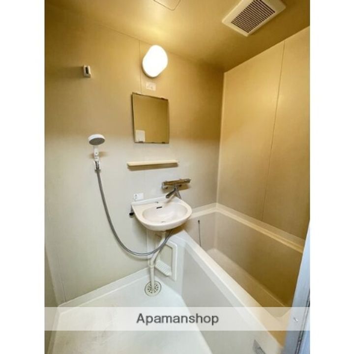 フレグランス荒池の風呂