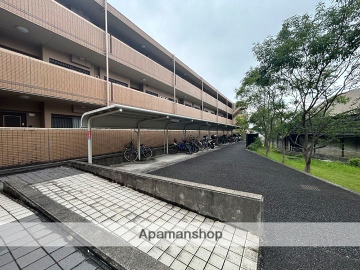 シティコーポ島田緑地の外観