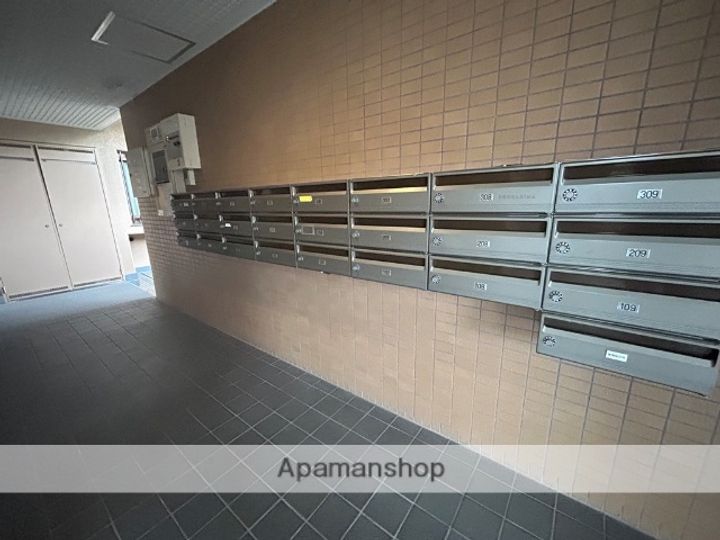 シティコーポ島田緑地の外観