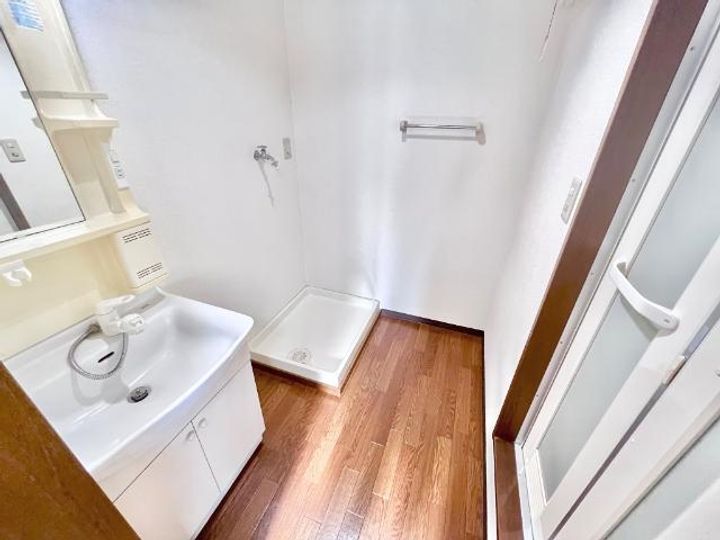 コロナハイツ202の内装