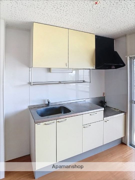 コーポ都303のキッチン