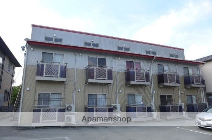 カルティエサンセール102の外観