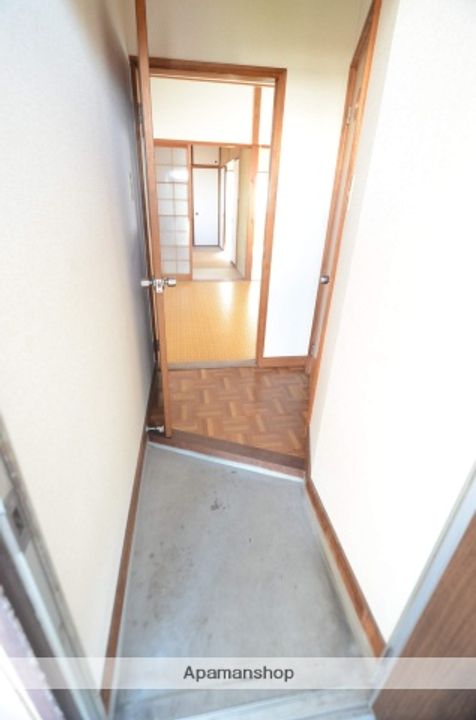 あずま荘2階の玄関