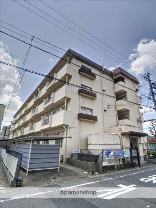 マンション久保田の外観