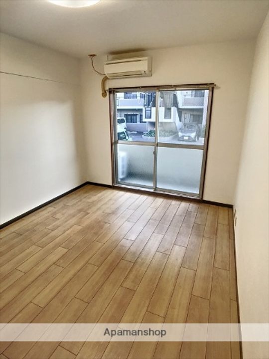 祥福マンション宮前203の居間