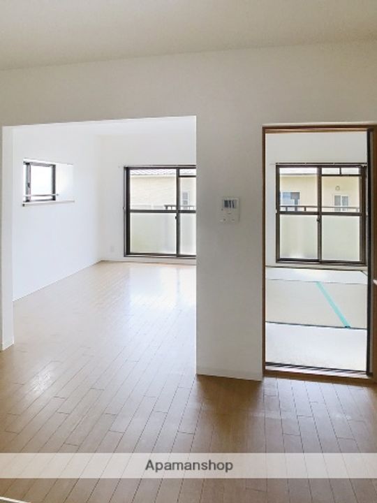 サニーコート二本木306の内装