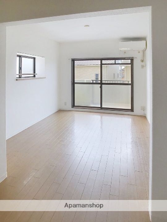 サニーコート二本木306の内装