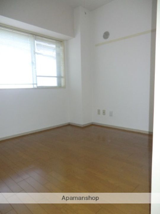 内藤ビル302の居間