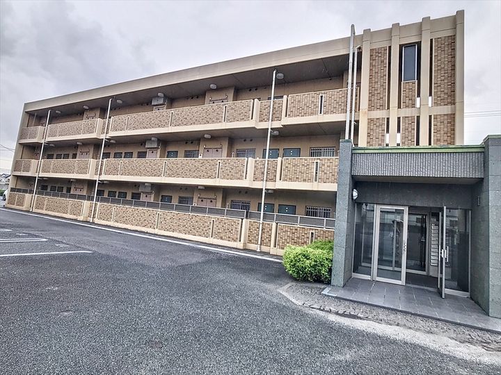 サニーブローテ住吉Ⅰの外観