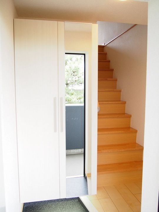 サニーブローテ カネサワの玄関