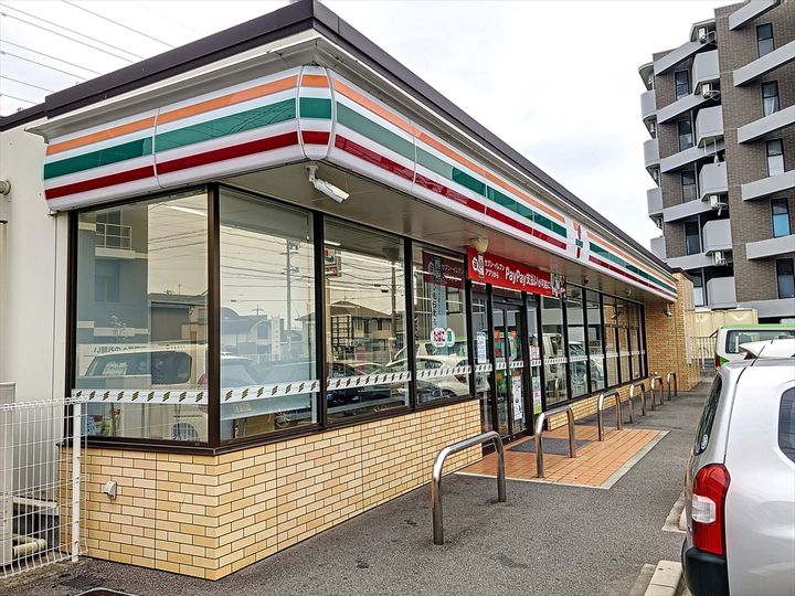 蟹江マンション202号室の周辺