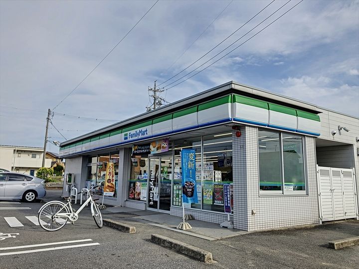 シンシアの周辺