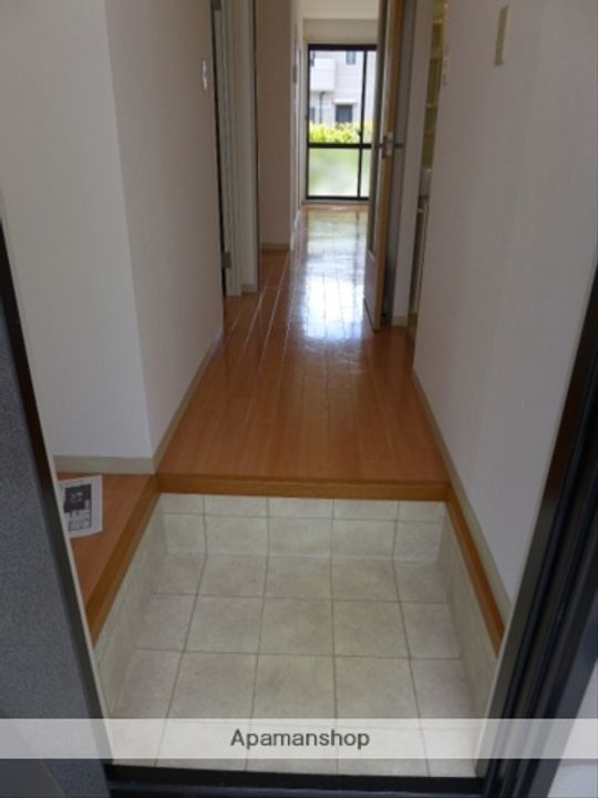 ハートホーム八ッ橋B101の玄関