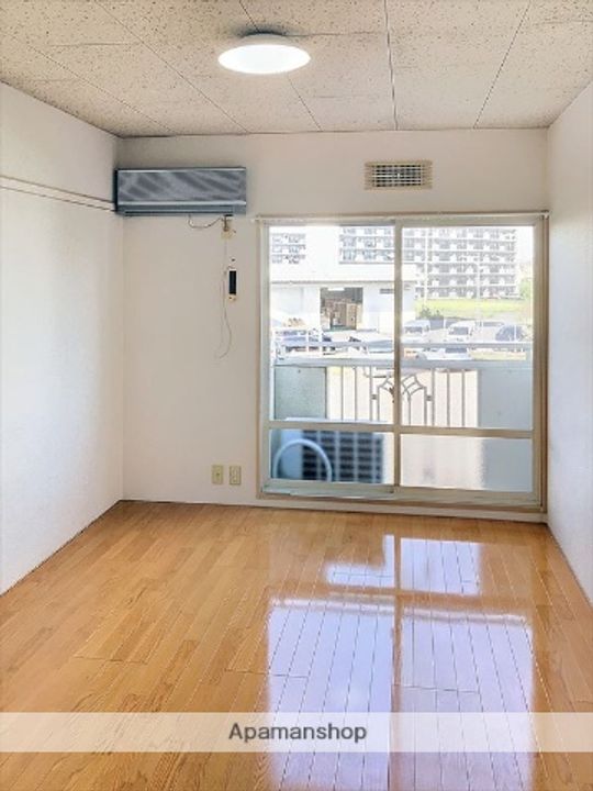 サンライズ20203の居間
