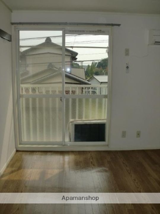 森ヶ丘ハイツ205の居間