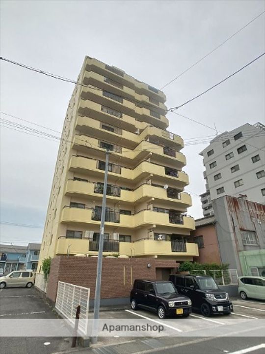 グローリアス共和の外観