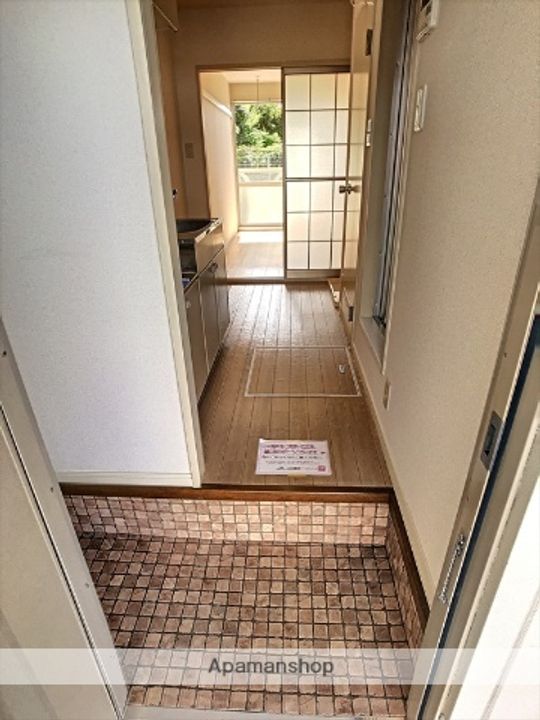 ドミトリーKITA102の玄関