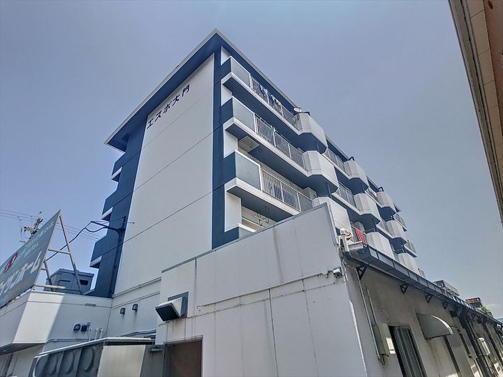 エスポ大門303の外観