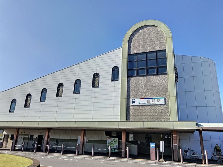 ファミール明定の周辺