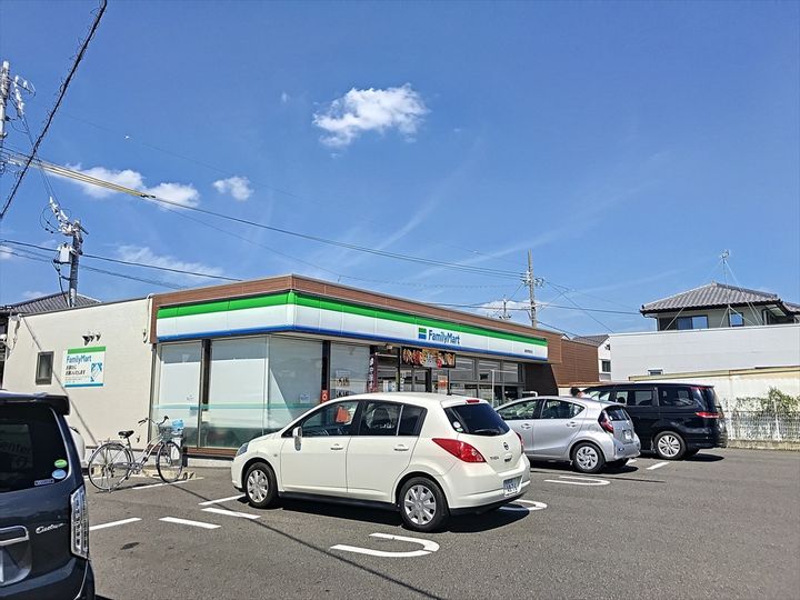 ディレクシオン・アノの周辺