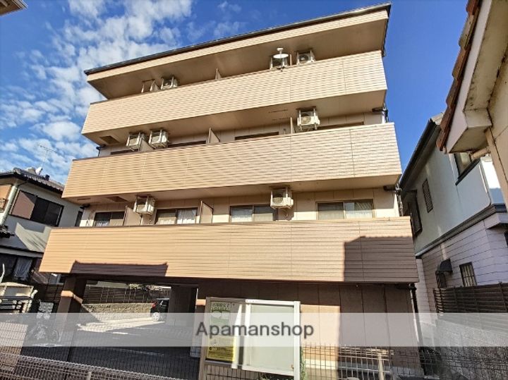 アーティアム405の外観