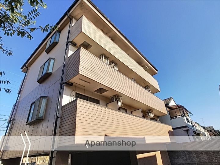 アーティアム405の外観